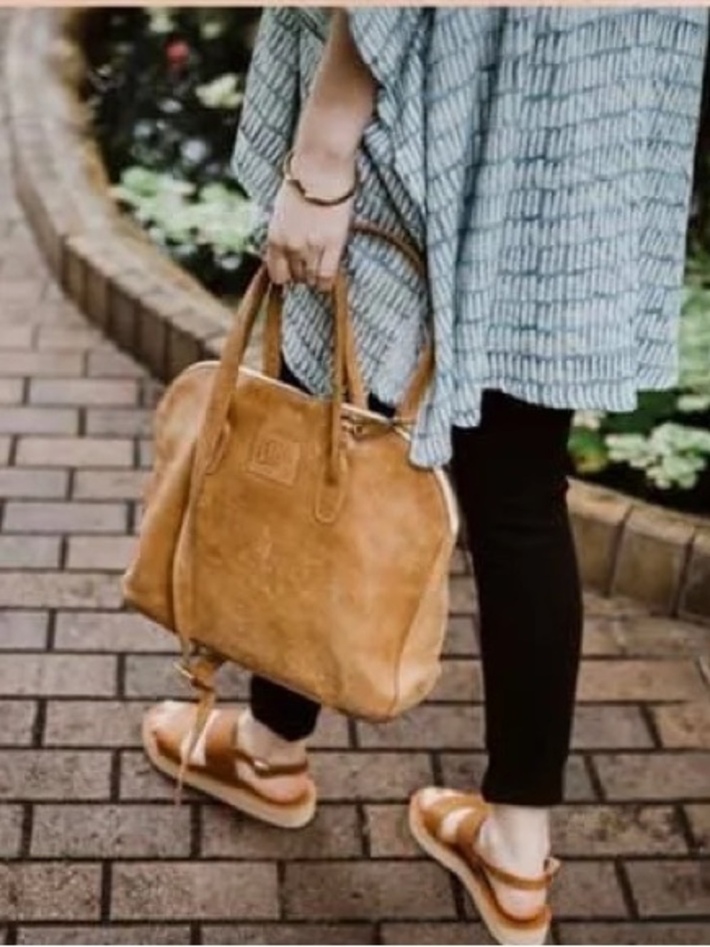 Sseko Leather Sheba Bag in Oiled Caramel